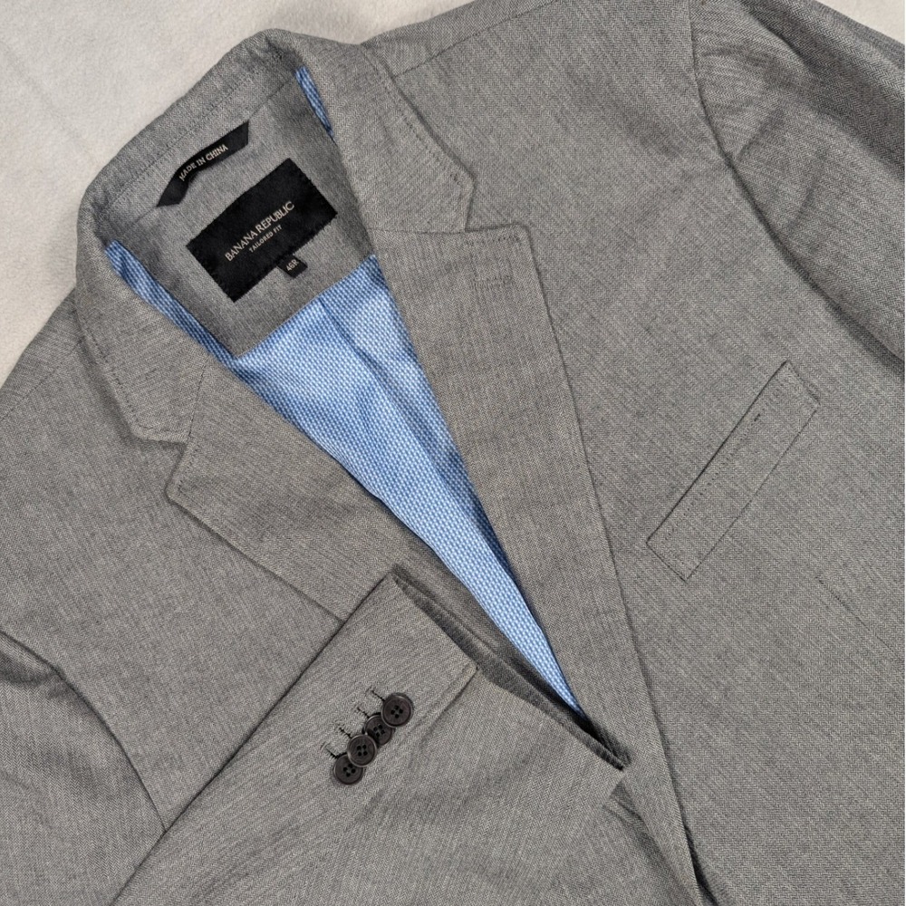 Banana Republic Tailored Fit Grey Herringbone Emmetex Blazer Jacket 46R Mens